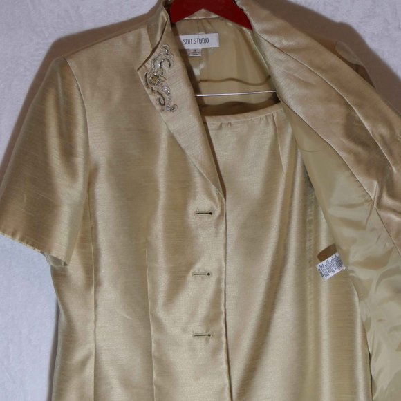 Suit Studio Gold Celebration Event Suit SZ 8 - Picture 4 of 11